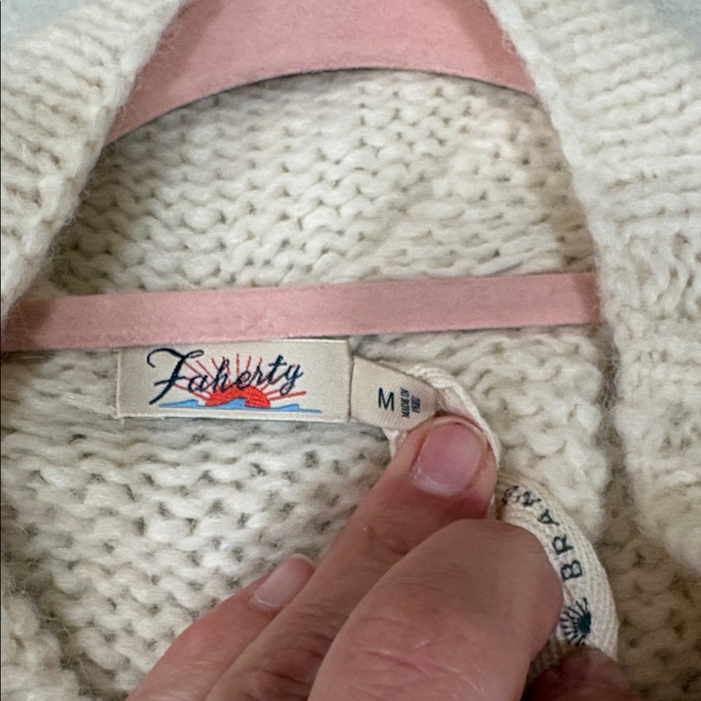 Faherty sweater - image 6